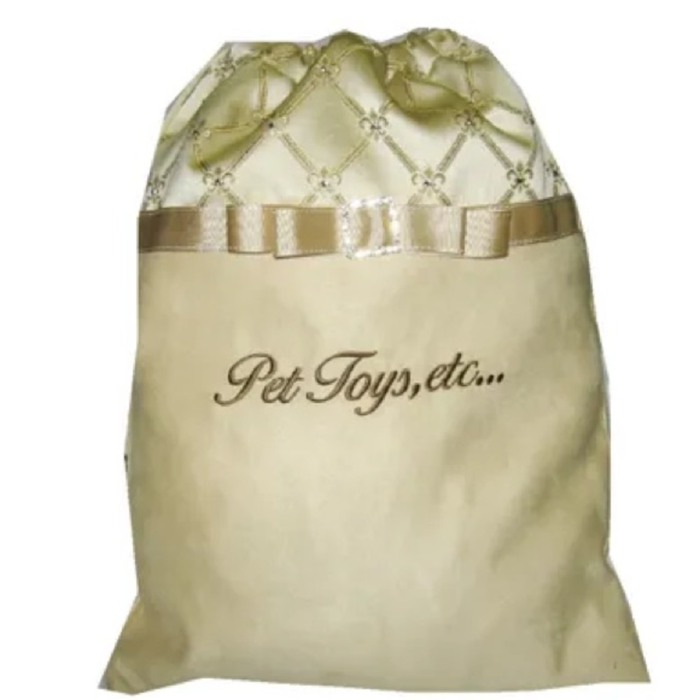 Glitz, Glamour and Style..Pet Accessories